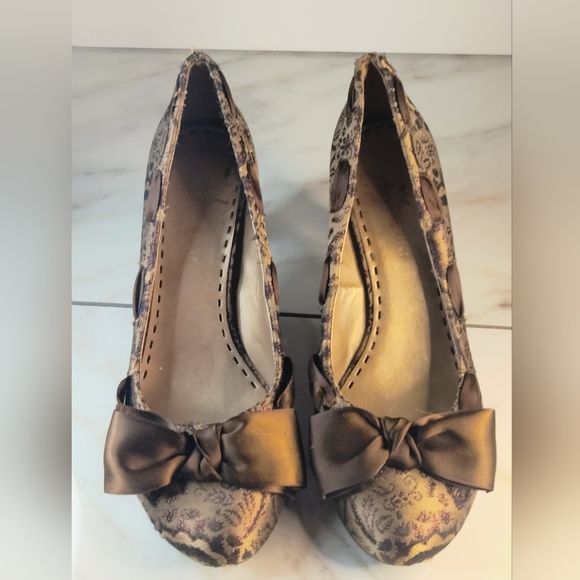 Vintage Gianna Bini heel size 8 brown fabric bow leather sole - Picture 1 of 6